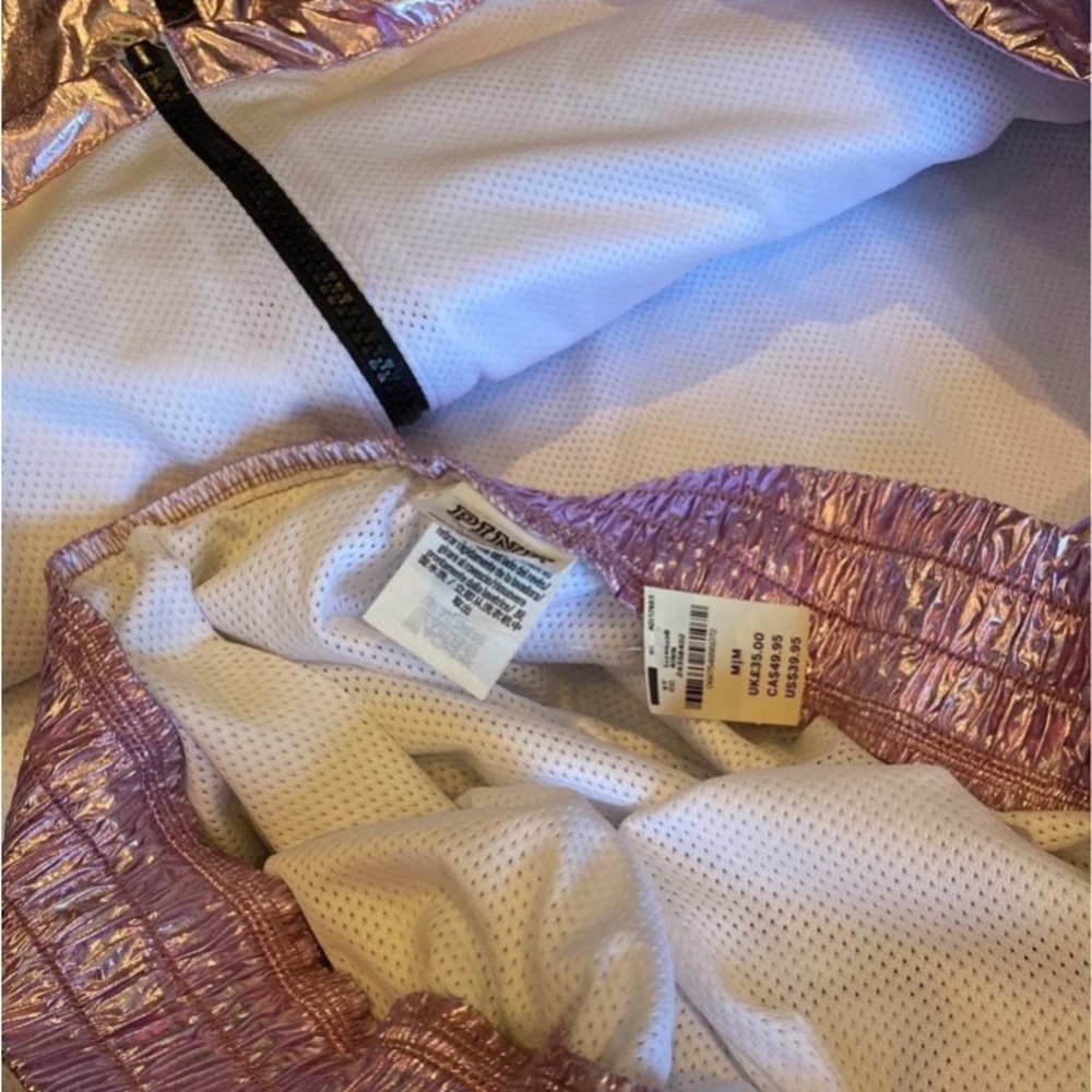 NWT VS PINK M/L SET - Picture 6 of 10